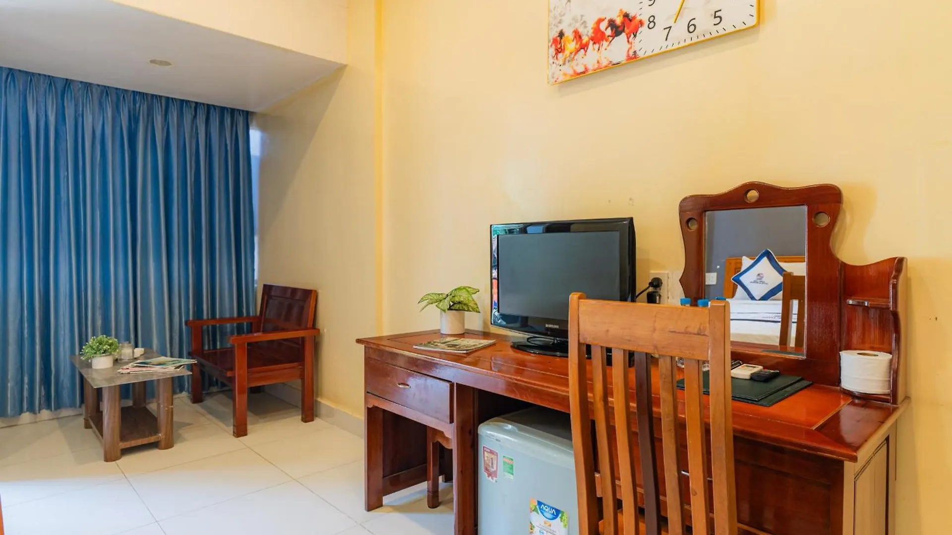 Khach San Hanh Long Ho Chi Minh City Hotel