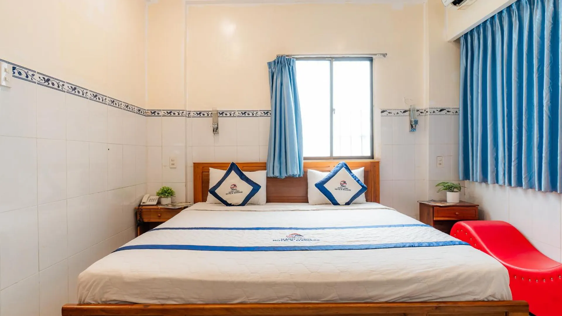 Hotel Khach San Hanh Long Ho Chi Minh City